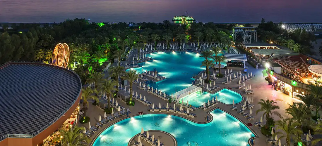Delphin Palace