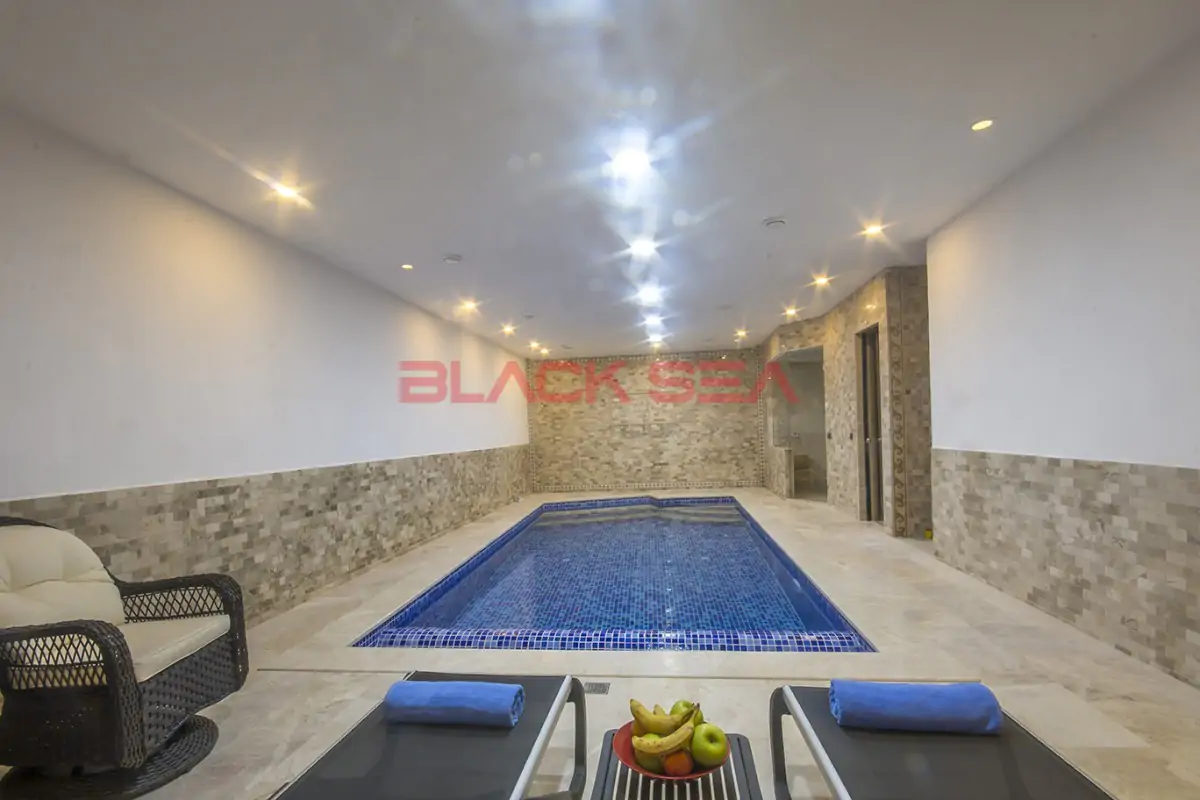 Kalkan Kördere Bölgesinde Korunaklı 1+1 Balayı Villası